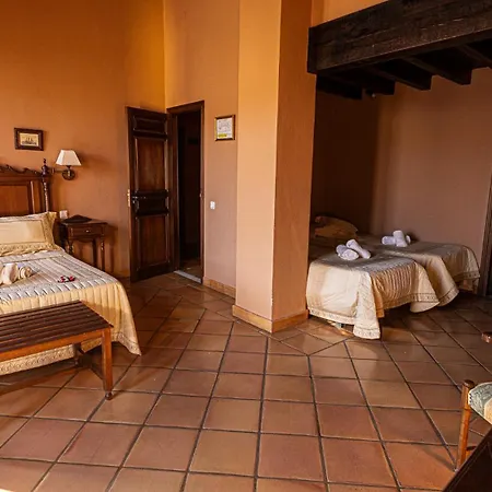 Hotel La Casa Grande Del Burgo 3*