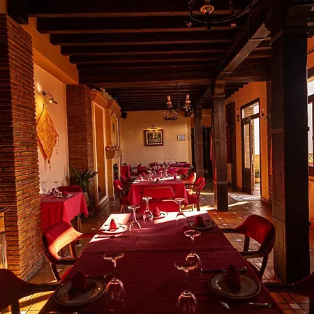 La Casa Grande Del Burgo Hotel